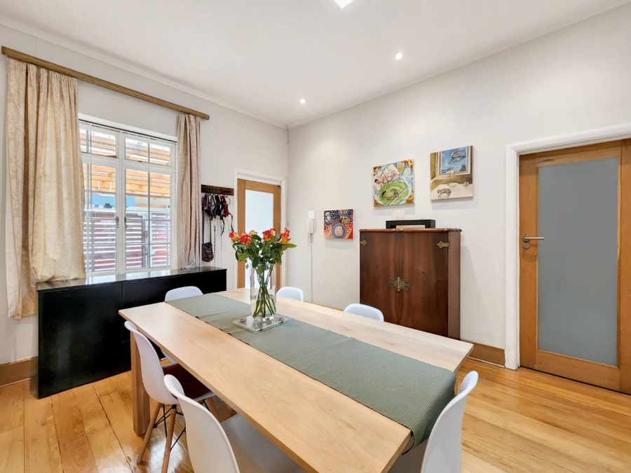 2 Bedroom Property for Sale in Sea Point Western Cape